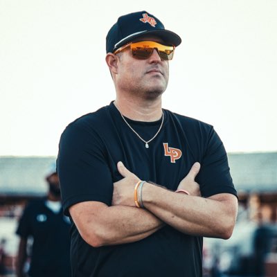 CoachHarr371's tweet photo. #NewProfilePic https://t.co/VbYHN0hE8b