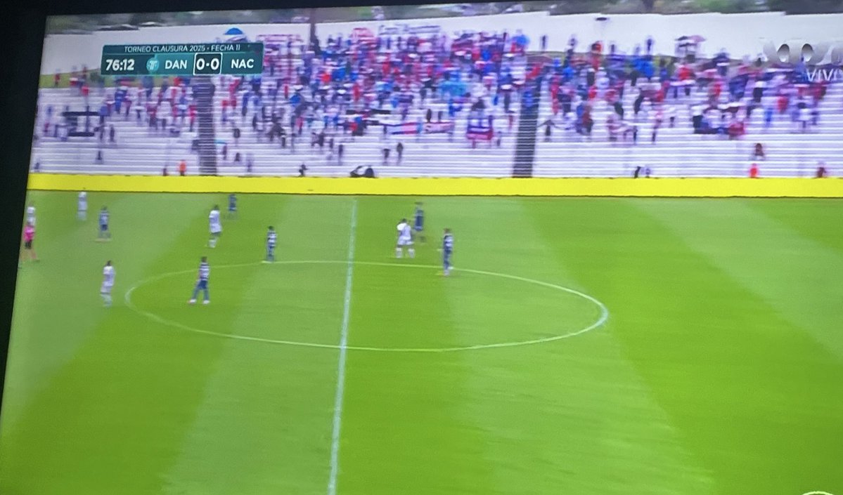 Ustedes se ríen pero mañana te van a decir que ahí hay 15 mil personas.