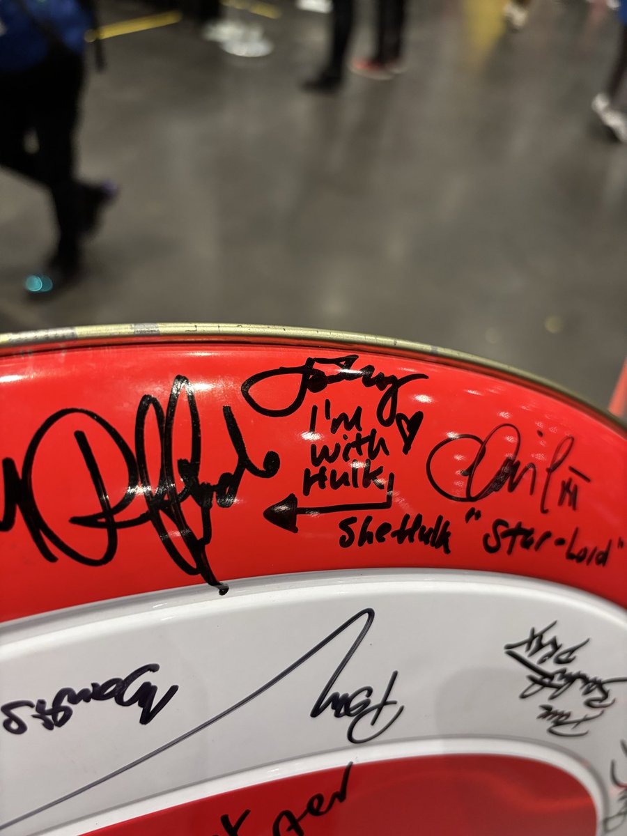 CaptainBilly22's tweet image. Mark Ruffalo wasn’t allowed to write “Hulk”, so I got Tatiana Maslany to do the next best thing!!