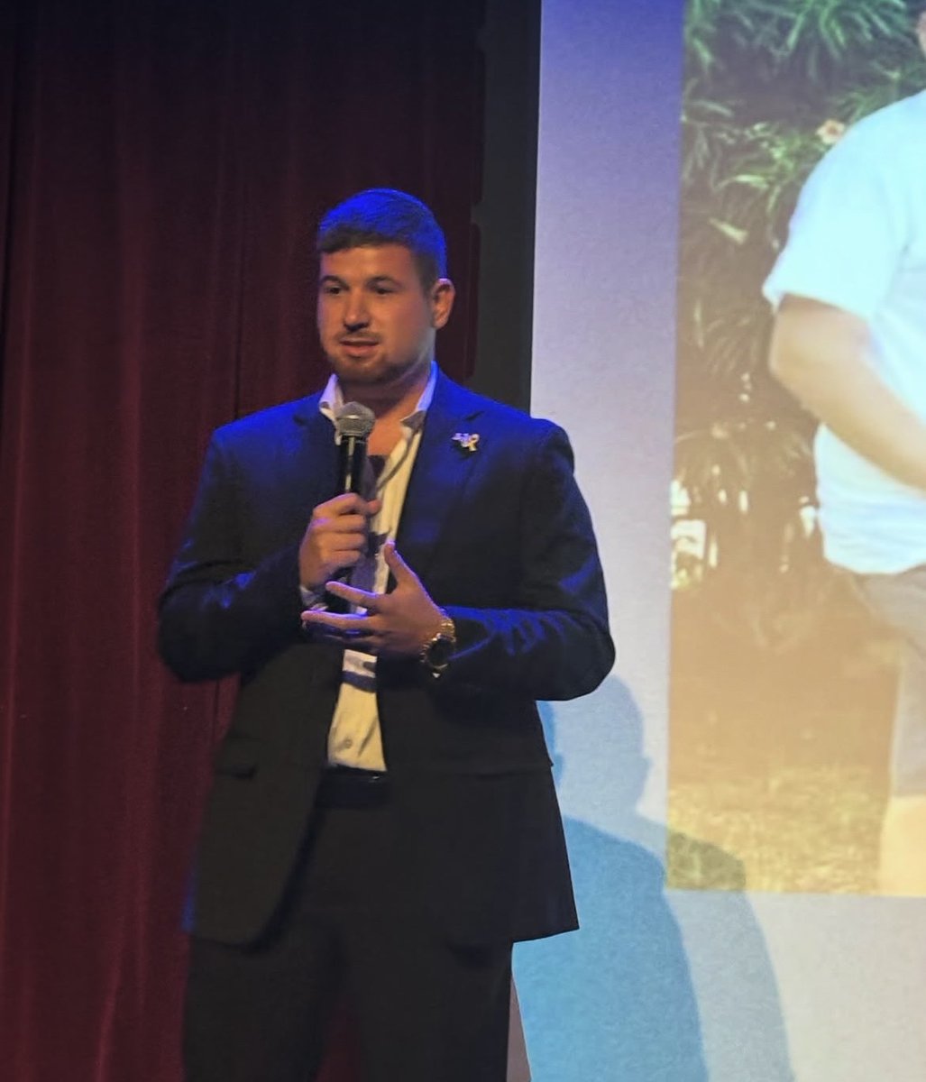 Jessica Reinmann tweet media