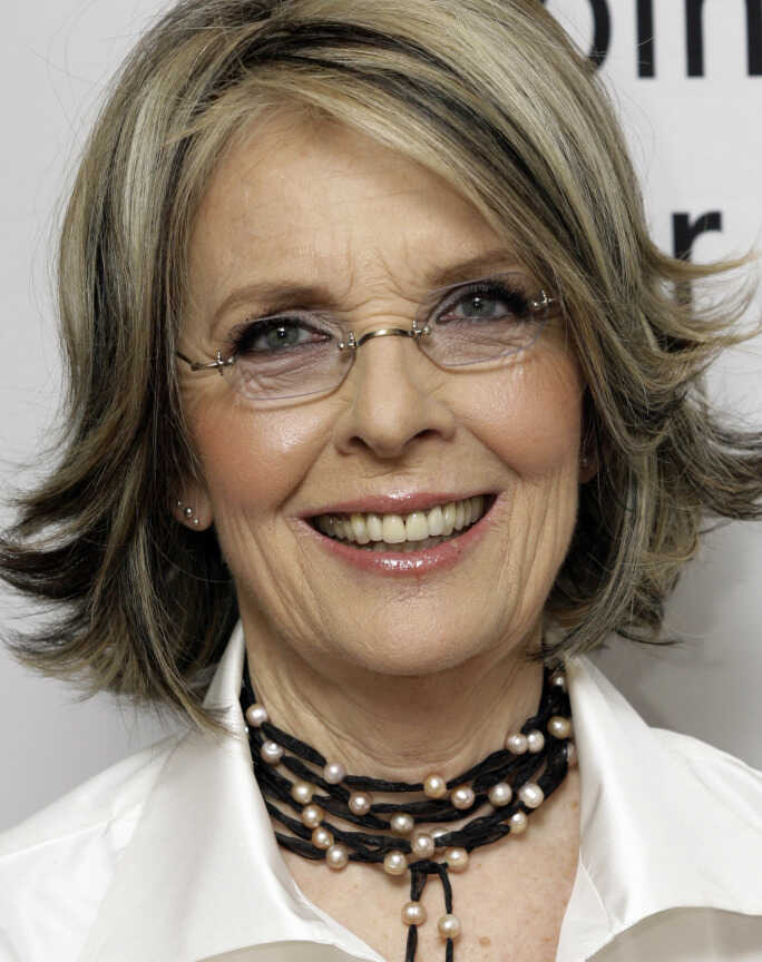 armandorubinpy's tweet image. Diane Keaton, fallecida recientemente, eligió la soledad como compañía, dejando una fortuna estimada en más de 100 millones de dólares, que probablemente heredarán sus dos hijos adoptivos Dexter y Duke