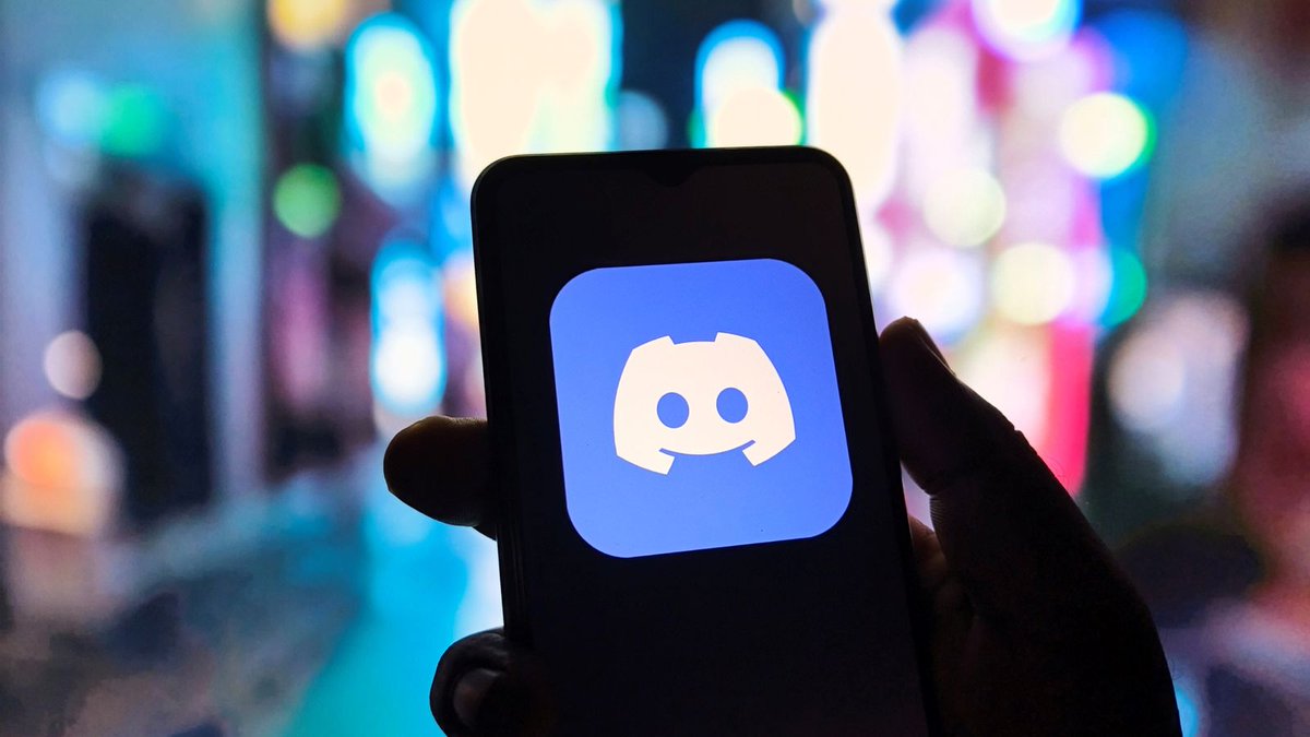 1huggy_wuggy's tweet image. Discord wake up....
Stop the hacker from leaking more information.
@discord #Discord #hacker #leaks
