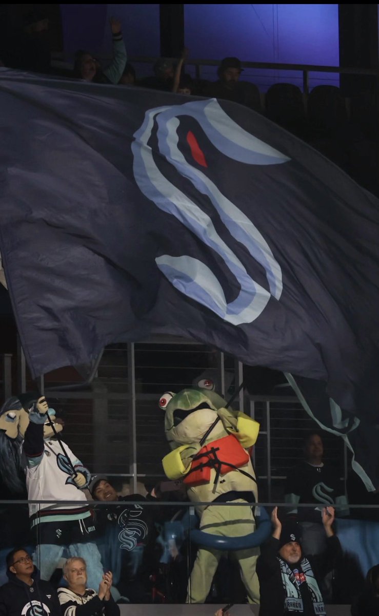 devil works hard but <a href="/HumpyTheSalmon/">Humpy</a> works harder 🧌