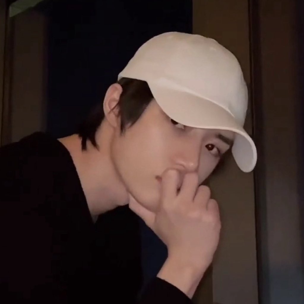 folderofgyu tweet picture
