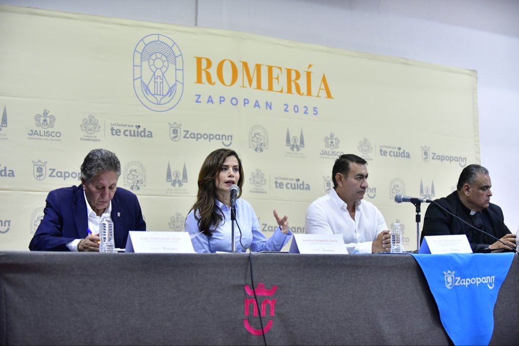sergioramloz's tweet photo. Con saldo blanco y una asistencia de 3 millones de peregrinos, ha informado el Secretario del @GobiernoJalisco , @SalvadorZamoraZ que concluimos la #Romería2025. 

Desde el @GobiernoJalisco nos sumamos con 1,980 elementos de diferentes corporaciones. 

Cómo siempre reconozco el profesionalismo con el que los oficiales de @PCJalisco se suman a este operativo. 

El trabajo coordinado y en equipo siempre traerá resultados favorables.