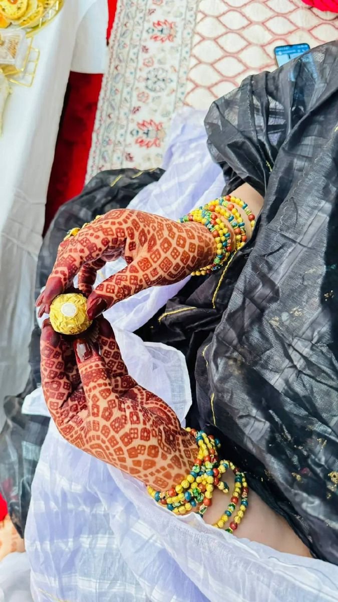 ريحة الحنّه ما تنغلط 🥰🌿