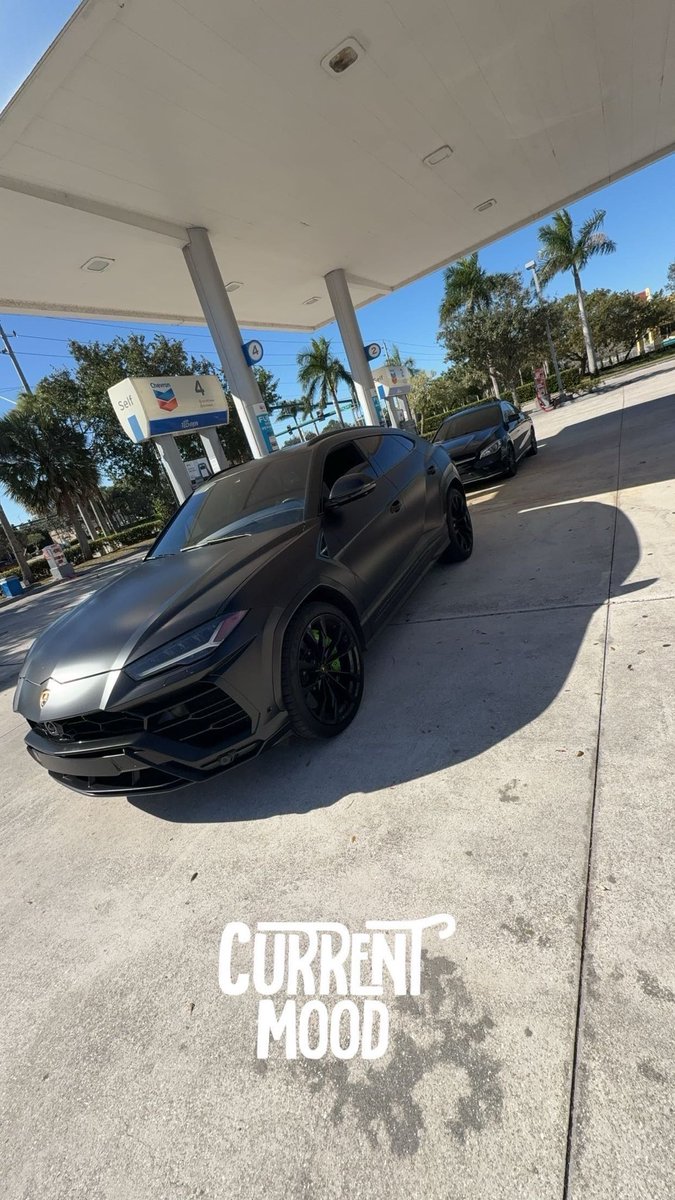 ShadurX's tweet image. I’ve owned a 
C8 corvette 
BMW M3
Lamborghini URUS
GLE 63S AMG (2 crashed the first one)
MercedesCLA

And out of all of them the GLE is the only one that gives me massages while I drive. And the only one I kept+the CLA
Could never cheat on @MercedesBenz
