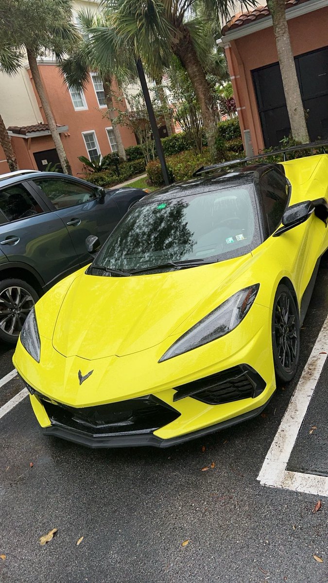 ShadurX's tweet image. I’ve owned a 
C8 corvette 
BMW M3
Lamborghini URUS
GLE 63S AMG (2 crashed the first one)
MercedesCLA

And out of all of them the GLE is the only one that gives me massages while I drive. And the only one I kept+the CLA
Could never cheat on @MercedesBenz
