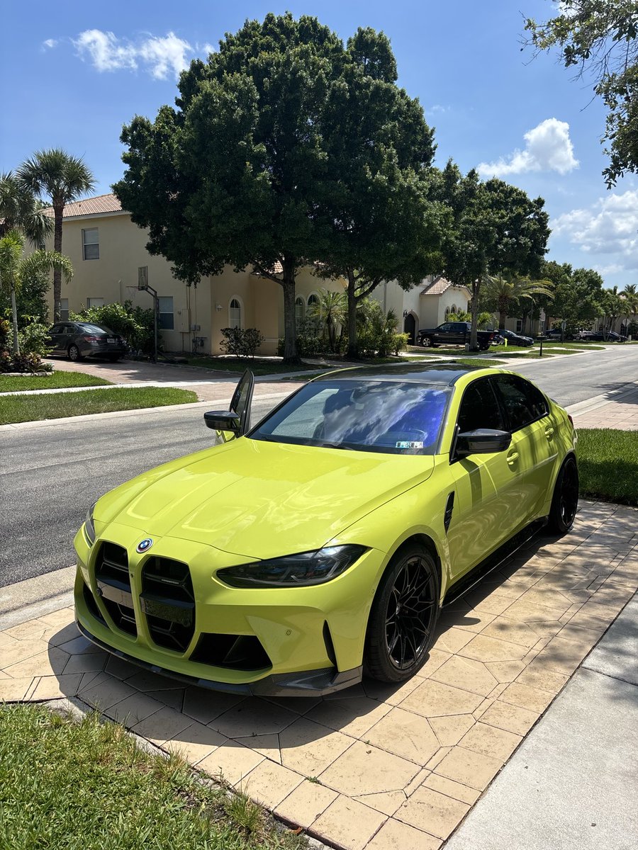 ShadurX's tweet image. I’ve owned a 
C8 corvette 
BMW M3
Lamborghini URUS
GLE 63S AMG (2 crashed the first one)
MercedesCLA

And out of all of them the GLE is the only one that gives me massages while I drive. And the only one I kept+the CLA
Could never cheat on @MercedesBenz