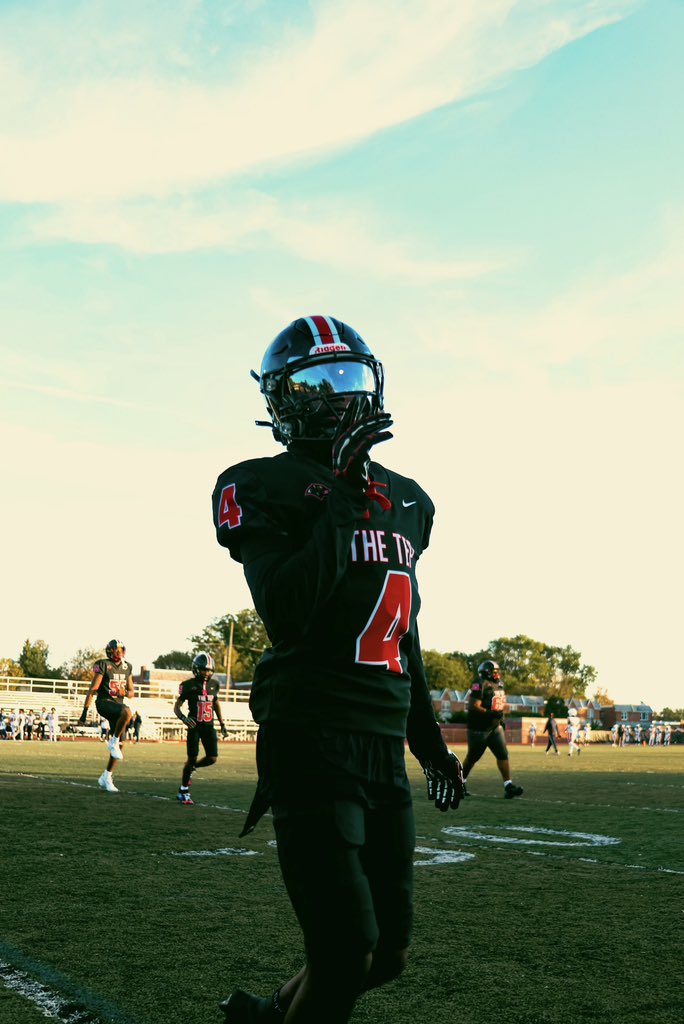 Check out my mid season highlights!
hudl.com/v/2Sxh8N