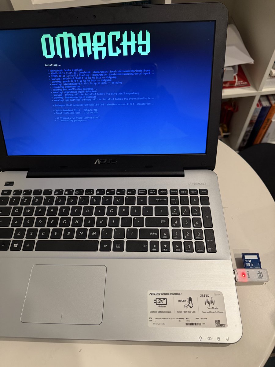 gautamgodse's tweet image. Finally caved and installed #omarchy on an old Asus laptop that was gathering dust, with an AMD A12, 8GB RAM, still rocking Windows 10 till today. 🤦🏾
I’ve been a Linux guy since Slackware ‘93, and even ran a Linux startup called moreLinux back in ‘98–‘00. So yeah, this felt…