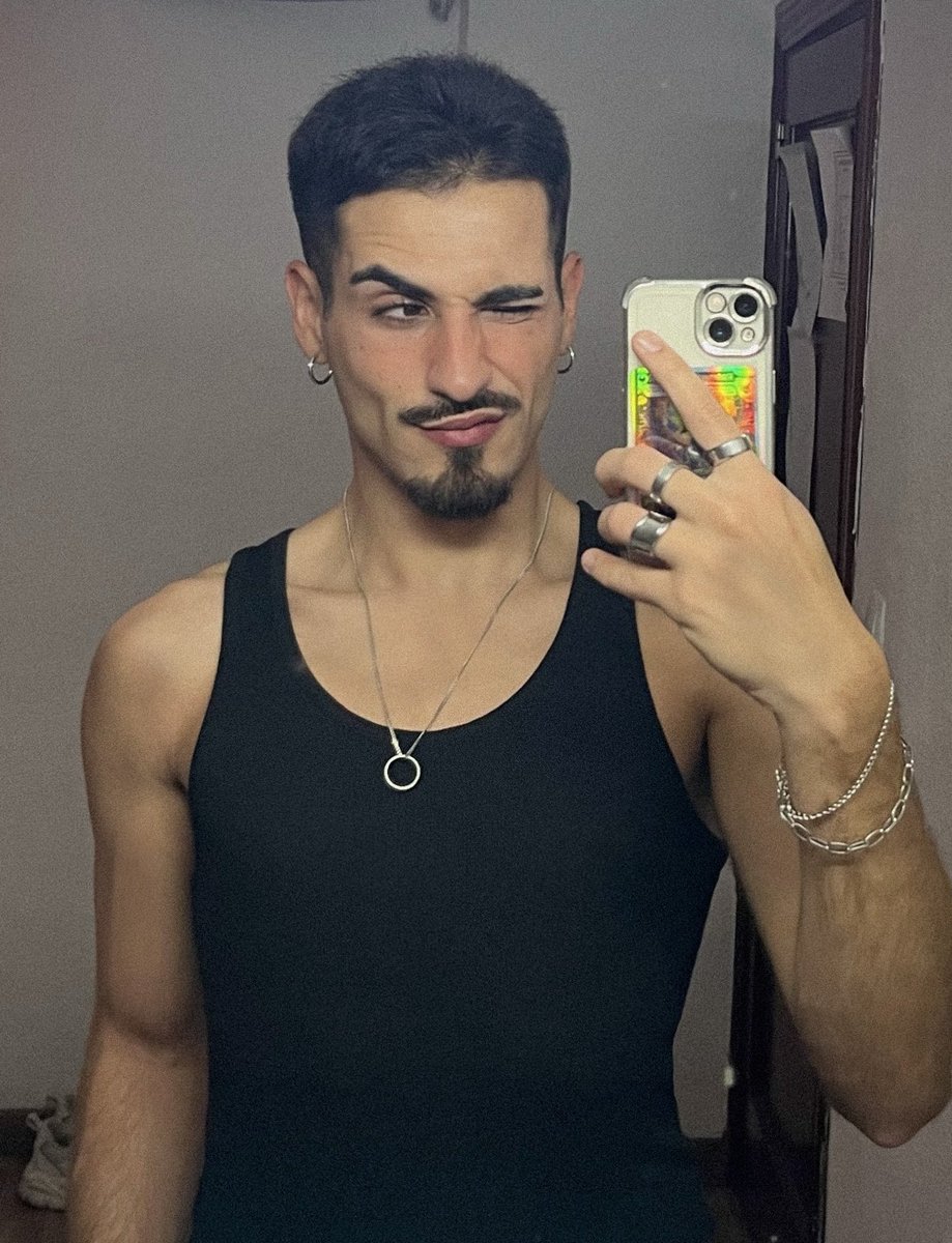 andres 🍒 tweet media