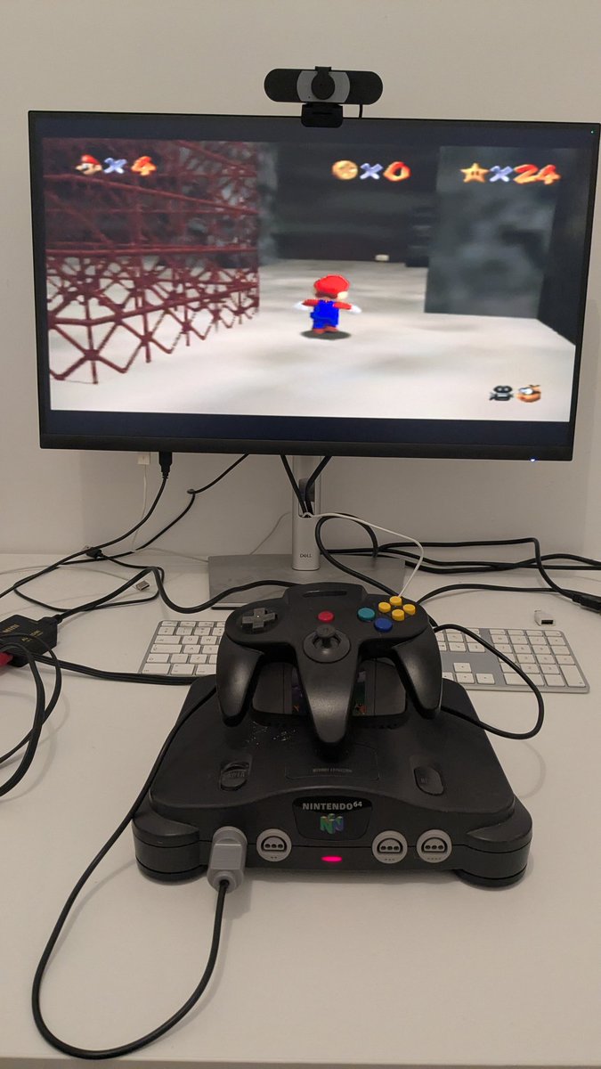 ciciplusplus's tweet image. Being bored, playing Super Mario 64 on a real N64!

twitch.tv/ciciplusplus