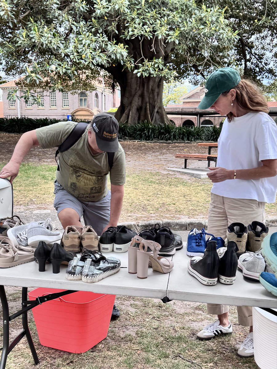 The Manly monthly (before the rain came down) 🌧️💨

🔜 #thepassitonacademy

👉🏼 linktr.ee/passitonclothi…

<a href="/OStyle2/">Stylist/ Founder of Pass it On</a> <a href="/ReadingThePlay/">ReadingThePlay</a>