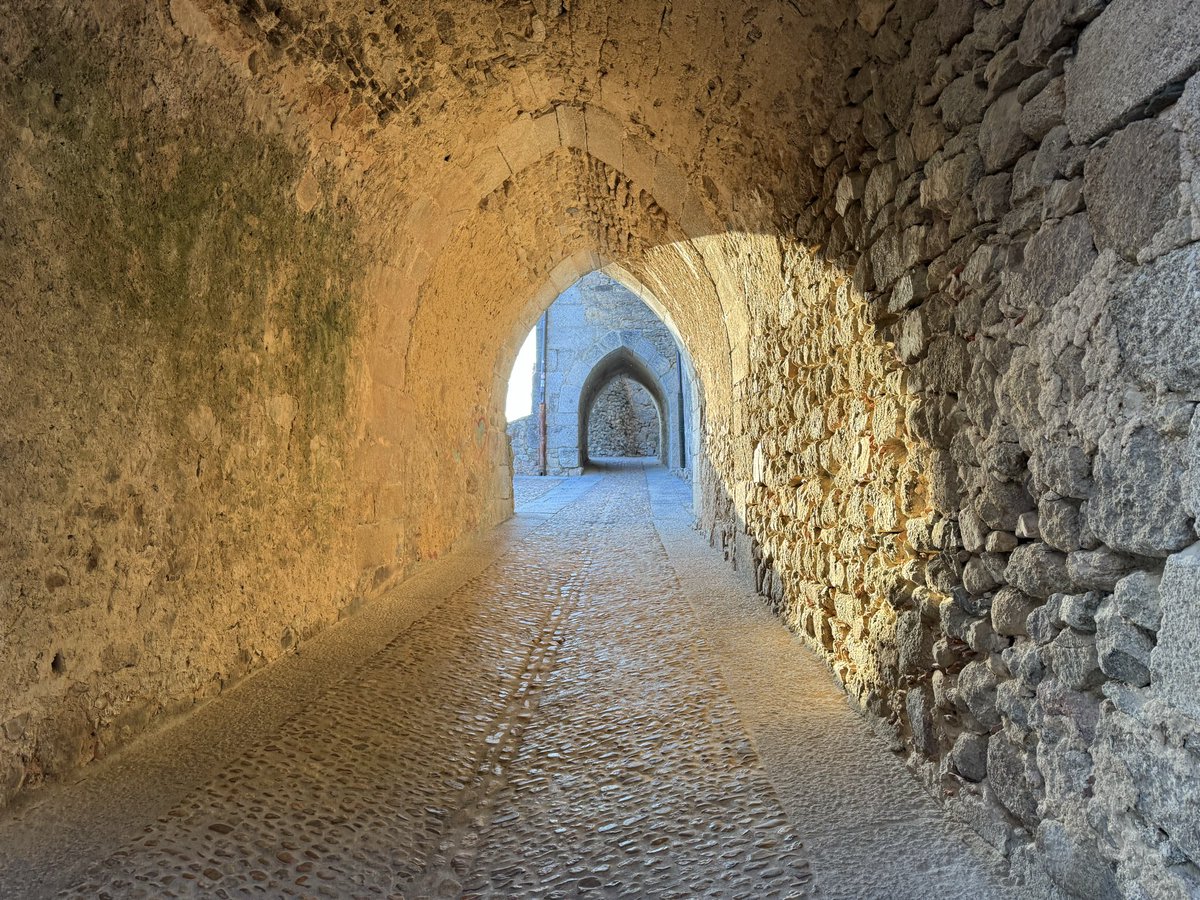 Vayan por el camino del bien que por el del mal hay atasco