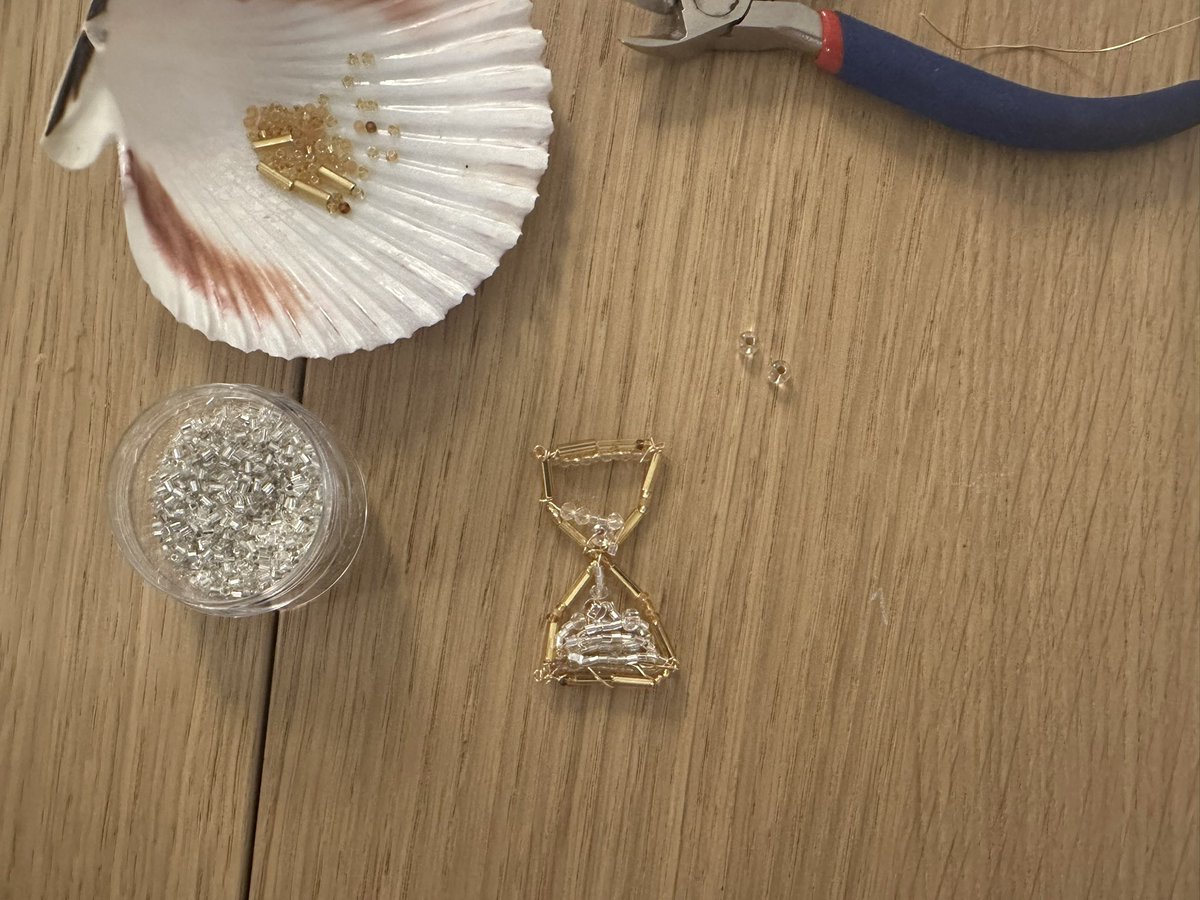 another brooch done for my laufey toronto n1 outfit⏳❣️🤏 <a href="/laufey/">laufey</a> <a href="/laufeyland/">laufeyland</a>