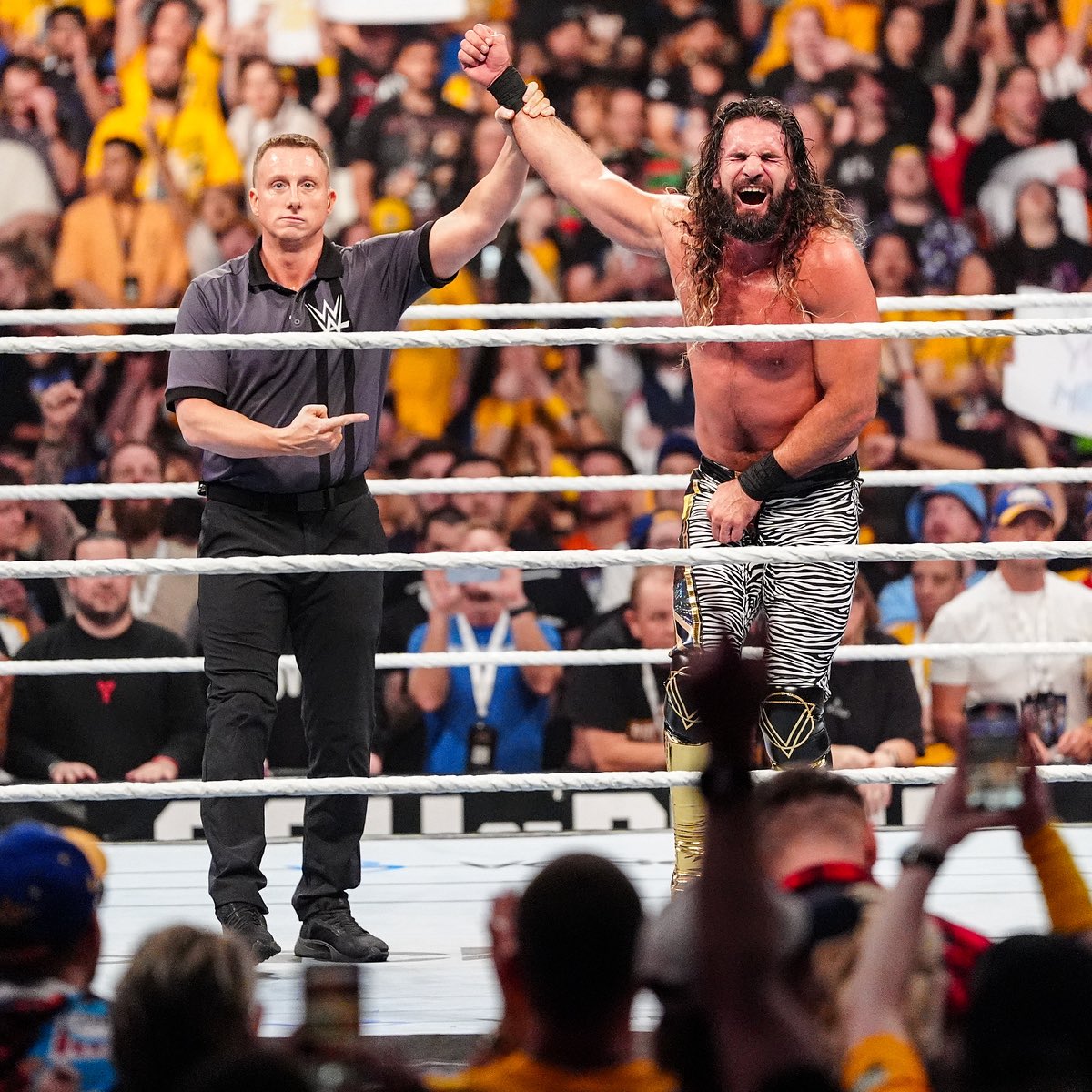 Watch me reign. ⚝ NOT @WWERollins. tweet media