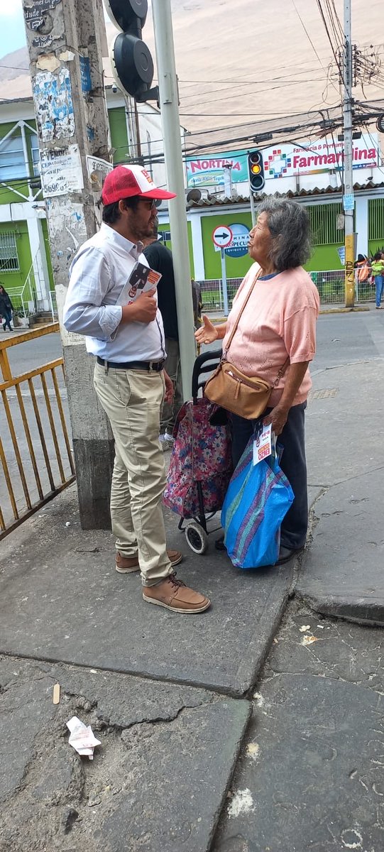 Estuve en el Terminal Agropecuario de Iquique junto a mi equipo de campaña, conversando con vecinas y vecinos sobre los desafíos de nuestra región.

¡Vamos con todo, vamos a ganar!

#EnzoXTarapacá #Tarapacá #CampañaEnTerreno #AltoHospicio #Tamarugal