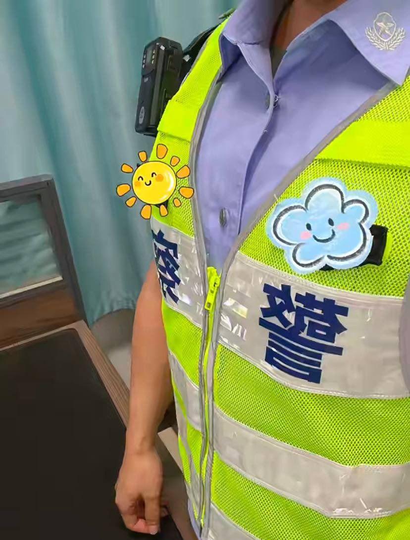 交警 张 滨 tweet media