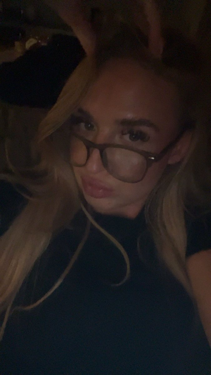 noorgoddess's tweet photo. I know I trigger you loser 

Findomnl findom paypig cashcow tikkie tikkieslaafje geldslaafje https://t.co/YFuf6DlvK5