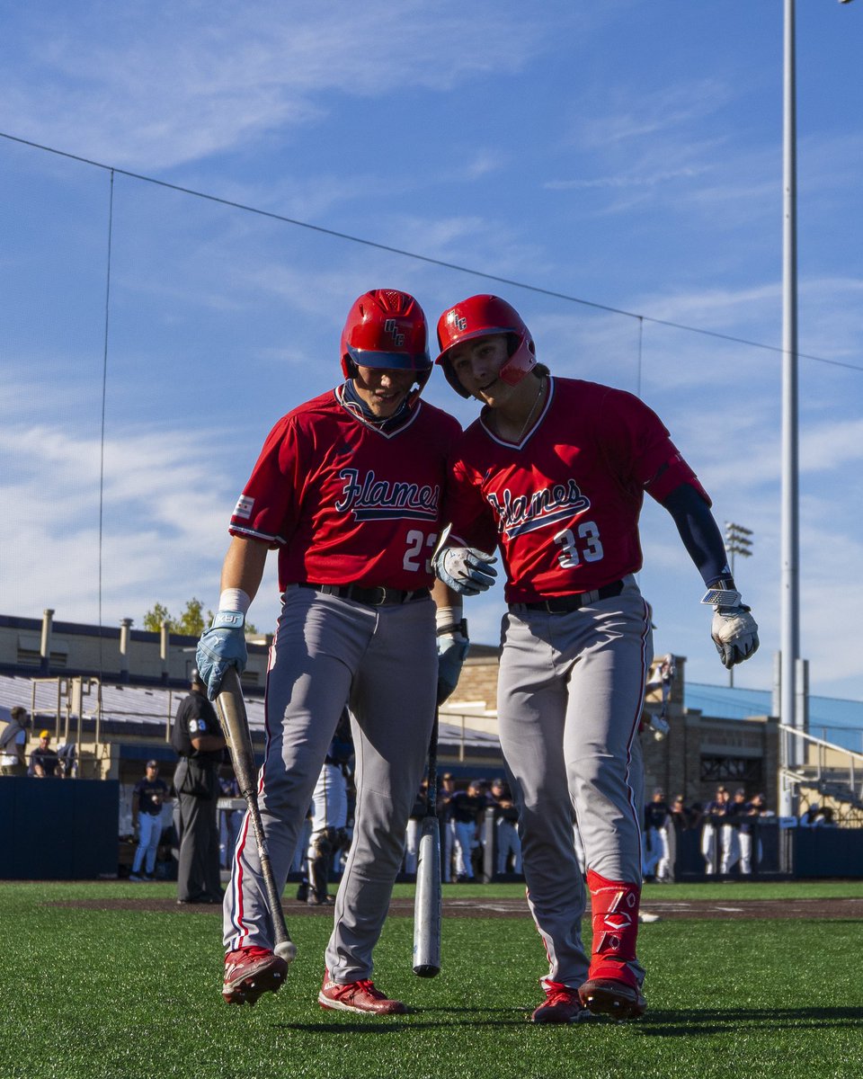 All knotted up at 10 thru 11 innings.

Andrew Pyszka with a big blast to ignite the Flames, his 2nd on the day!

Metrics:
EV: 96 mph
Launch: 29 degrees
Distance: 373 feet

Three innings to go.

(📸: Parker Vanden Burg)

#ChicagosCollegeTeam⚾️🔥