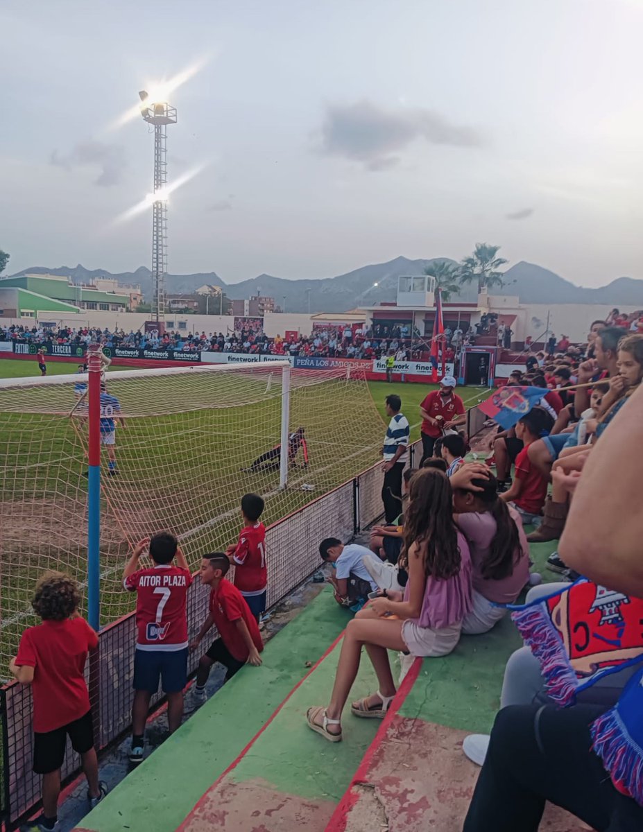 3 RFEF - Social

Más de 1500 aficionados en las gradas del Pedro Méndez (Mazarrón FC) en una oda al fútbol y fiesta en derby local. Honor y mención a esos aficionados que cada dos semanas abarrotan el campo <a href="/chuecos_perez/">Norberto Perez Chuecos</a> <a href="/MazarronFC/">Mazarrón Fútbol Club</a>  <a href="/sentmaz/">Sentimiento Mazarronero</a>