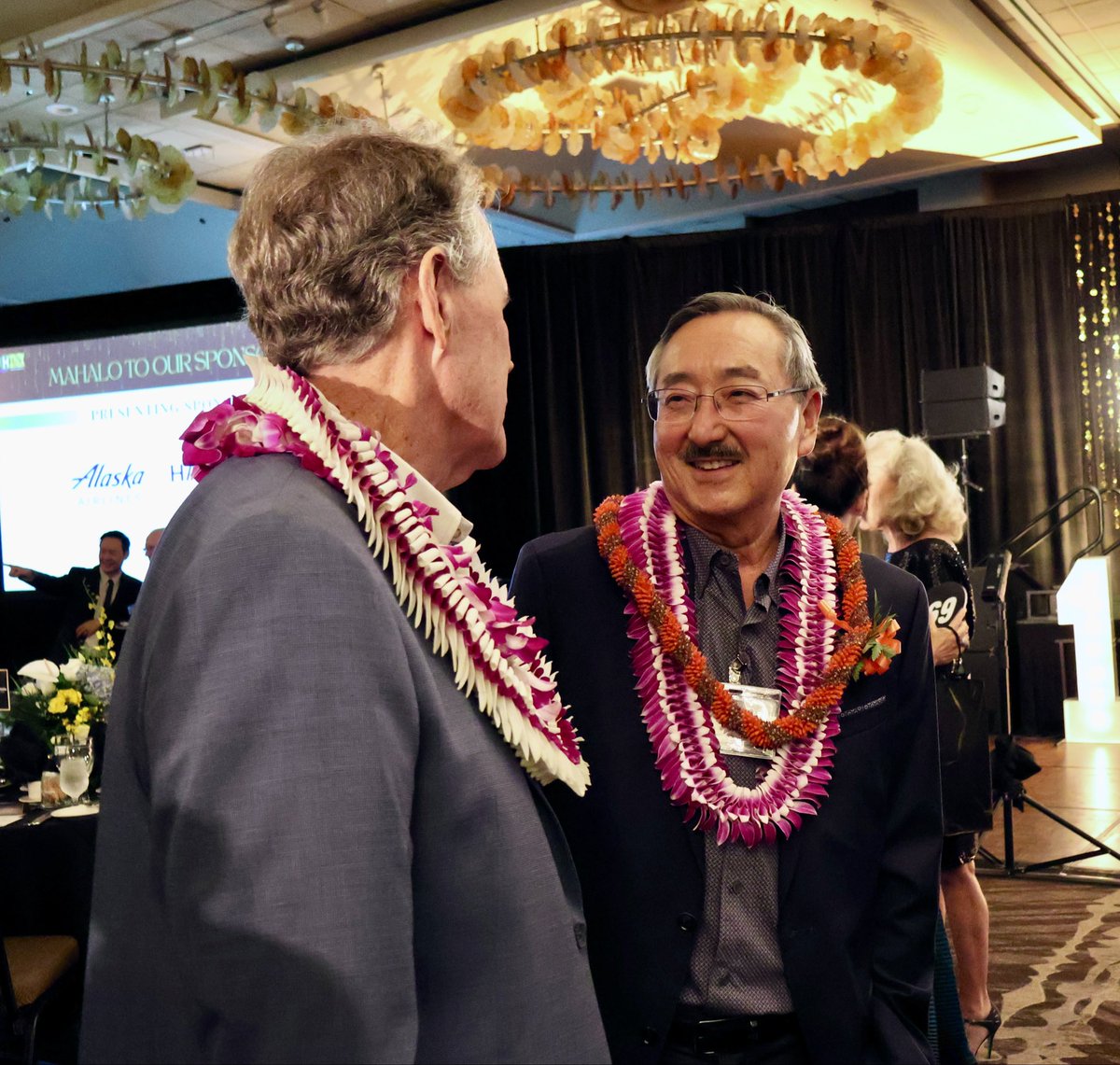 RepEdCase's tweet image. Hauʻoli 175th La Hanau to our great Chamber of Commerce of Hawaiʻi. Since 1850, through generations of transformative change, the Chamber has been the voice of Hawaiʻi business and a full partner in molding our path. I was honored to join the Chamber’s gala celebration and…