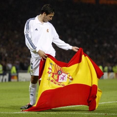 Sánchez (@sanchezrm_) on Twitter photo Me parece surrealista que el <a href="/realmadrid/">Real Madrid C.F.</a> no haya felicitado el Día de la Hispanidad. Me parece surrealista que el <a href="/realmadrid/">Real Madrid C.F.</a> no haya felicitado el Día de la Hispanidad.