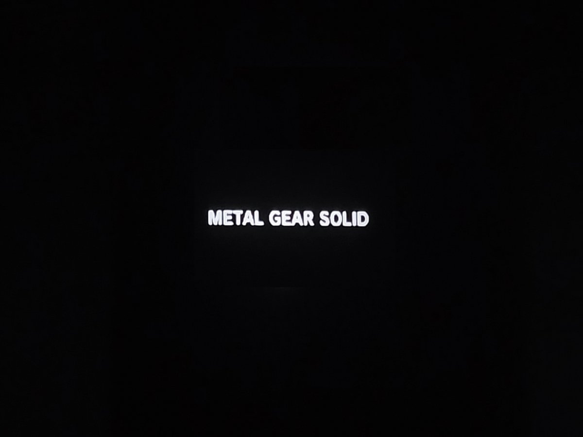 vladzero's tweet image. Primeira vez que zero um Metal Gear e estou impressionado com a qualidade, complexidade e dificuldade do jogo. Só podia ser mesmo A Hideo Kojima Game. @HIDEO_KOJIMA_EN Thank You.