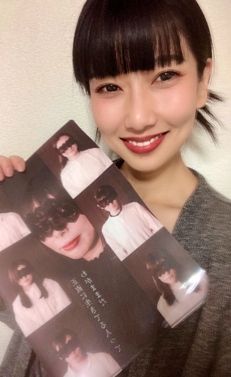 HattaAsami's tweet photo. 【#黑笑い 〜束の間/おせっかい〜】
全上映が終了致しました🙇‍♀️✨

が！しかし！！
一部物販は本日10/13(月)23:59まで受付！

DVD/Blu-ray
データ
フォトブック
関連作品アーカイブ

気になっている方いらっしゃいましたら、
なにとぞよろしくお願い致します☺️

DVD/Blu-rayは、40分のメイキング入♡+° https://t.co/gGa8hlPkTu