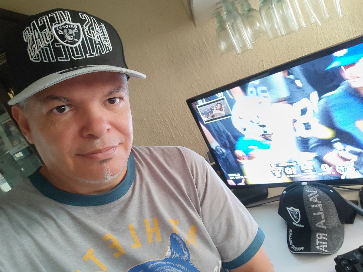 Paco_Hz's tweet photo. @FOXImpactoNFL Raider #HastaLaMuerte https://t.co/lqu6SqJuvW