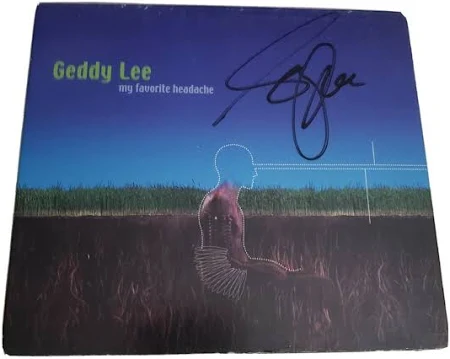 josegonzales909's tweet image. Met him briefly when he was signing copies of his My favorite Headache release.  Humble, kind guy.  Was brief, but memorable.