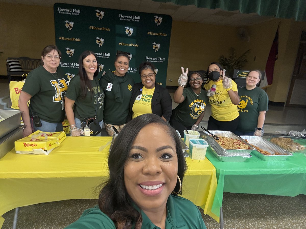 Howard Hall tweet media