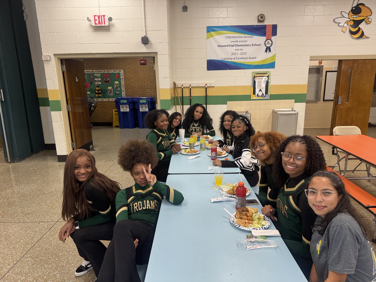 Howard Hall tweet media