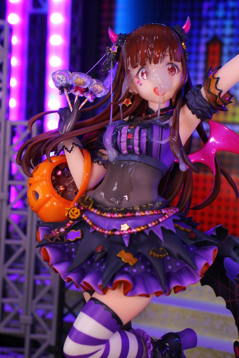 Otokurakunlove's tweet photo. ぶっかけして撮影までしたのですけど、眠過ぎて気付いたら寝てしまっていた！おかげさまでフィギュアも洗えず、起きた時には全てそのままで焦った…。

#フィギュアぶっかけ https://t.co/neRW2eN0GM
