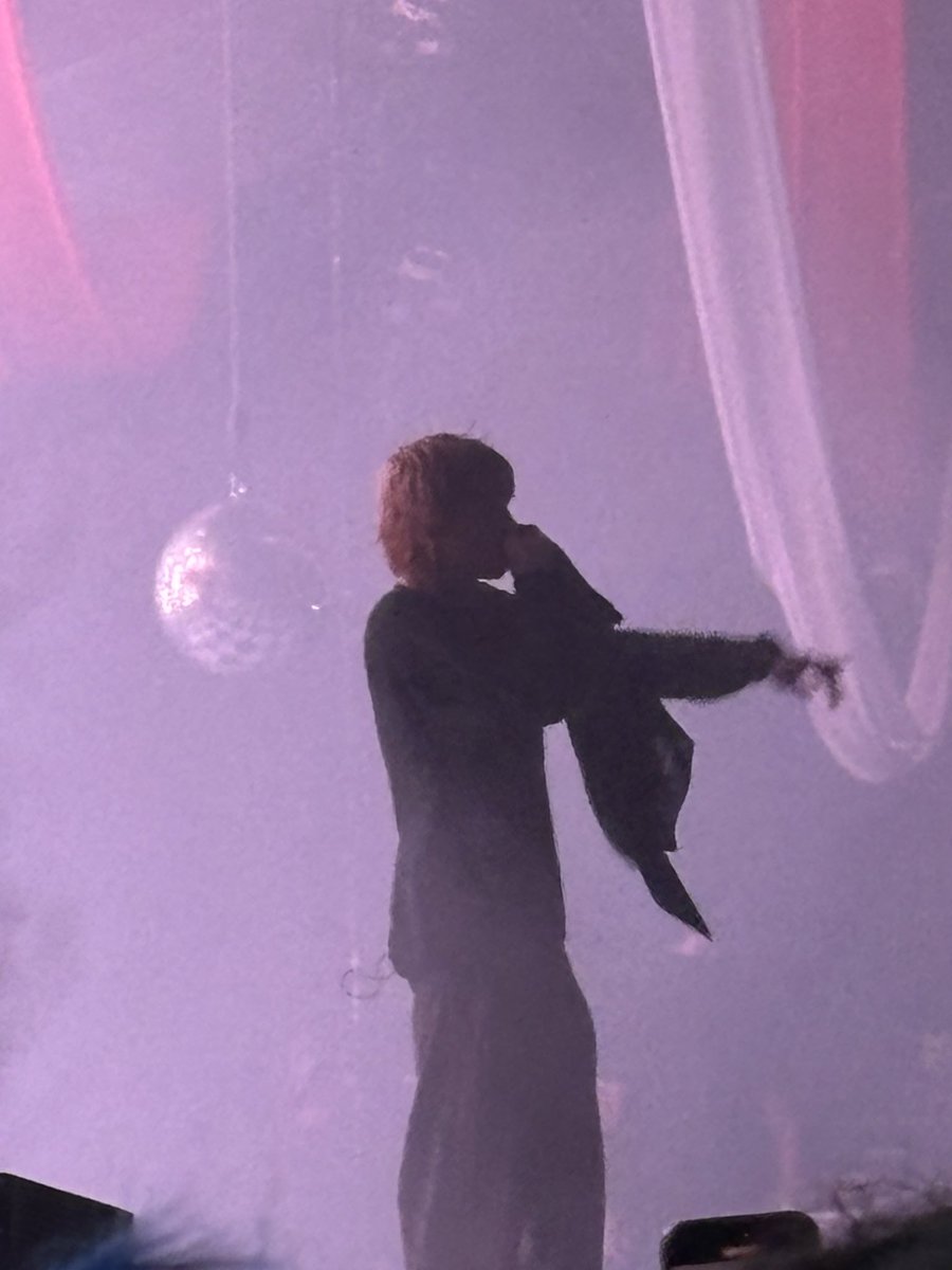 DSCSOOY's tweet image. велкм ту фрвр