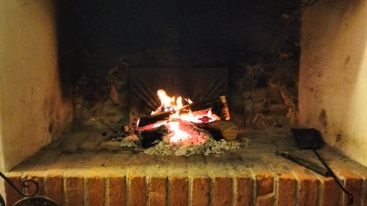 Cale/Gallagher (Kate) tweet media