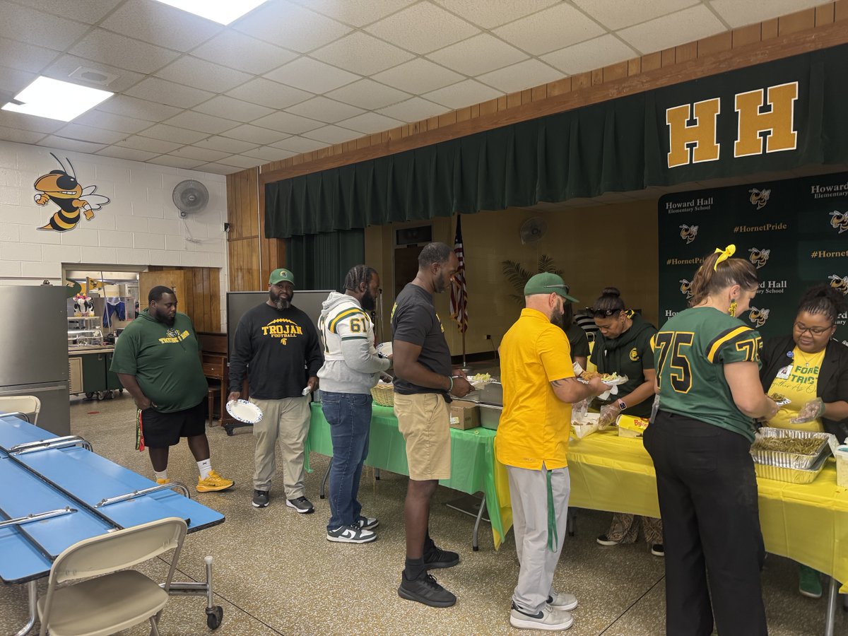 Howard Hall tweet media