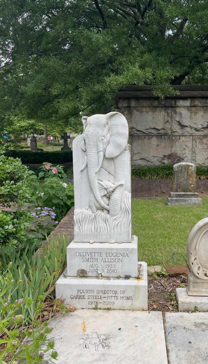 Day 12 of #31DaysOfGraves: Notable woman. Oakland Cemetery, Atlanta, Georgia.