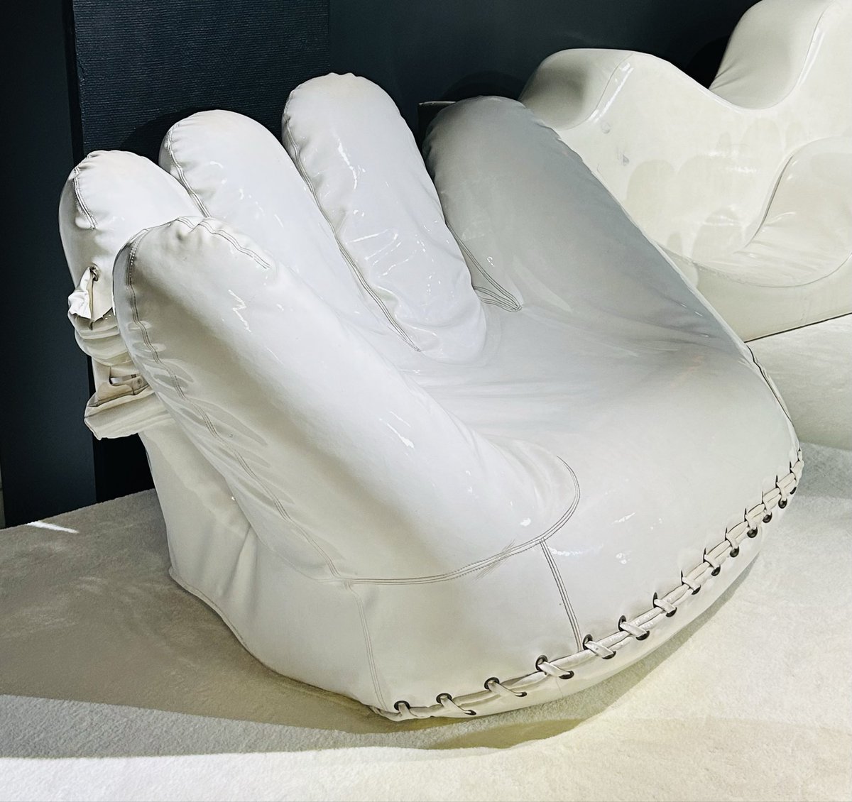 Chris_Brussels's tweet photo. Hands up … heads down on the pillow. 🙋‍♂️💤

Nite nite everyone. 

#Ottawan -  Hands Up 1981 https://t.co/U4VNSK7buC 

#sundayvibes https://t.co/0NJf7AhMRp
