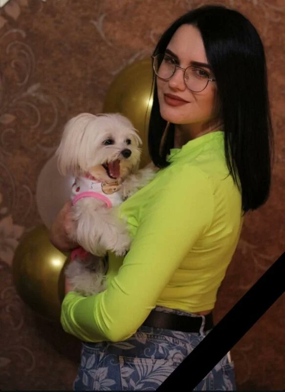 Her name was Ruslana Morozova. Just 23. 

On October 11, a russian drone struck the store in Nikopol where she worked, killing her.