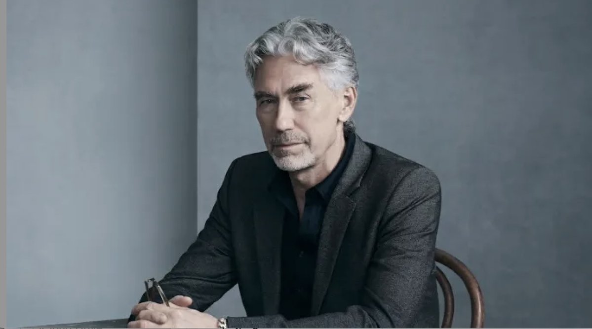 GoIntoTheStory's tweet image. Tony Gilroy: “Screenwriting is the biggest bunch of rules anywhere. It’s gotta be 125  pages, gotta be a lot of white, gotta move like a motherfucker…” gointothestory.blcklst.com/screenwriting-… #screenwriting