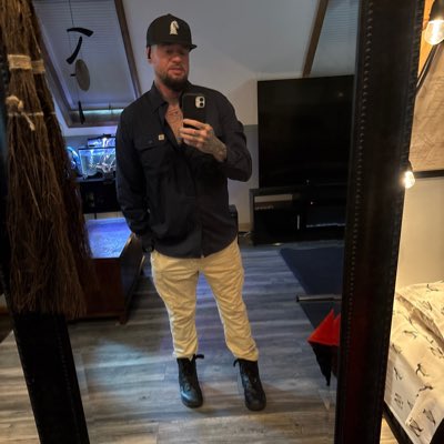 Bryans2323's tweet photo. #NewProfilePic https://t.co/Et5w4lQkTP