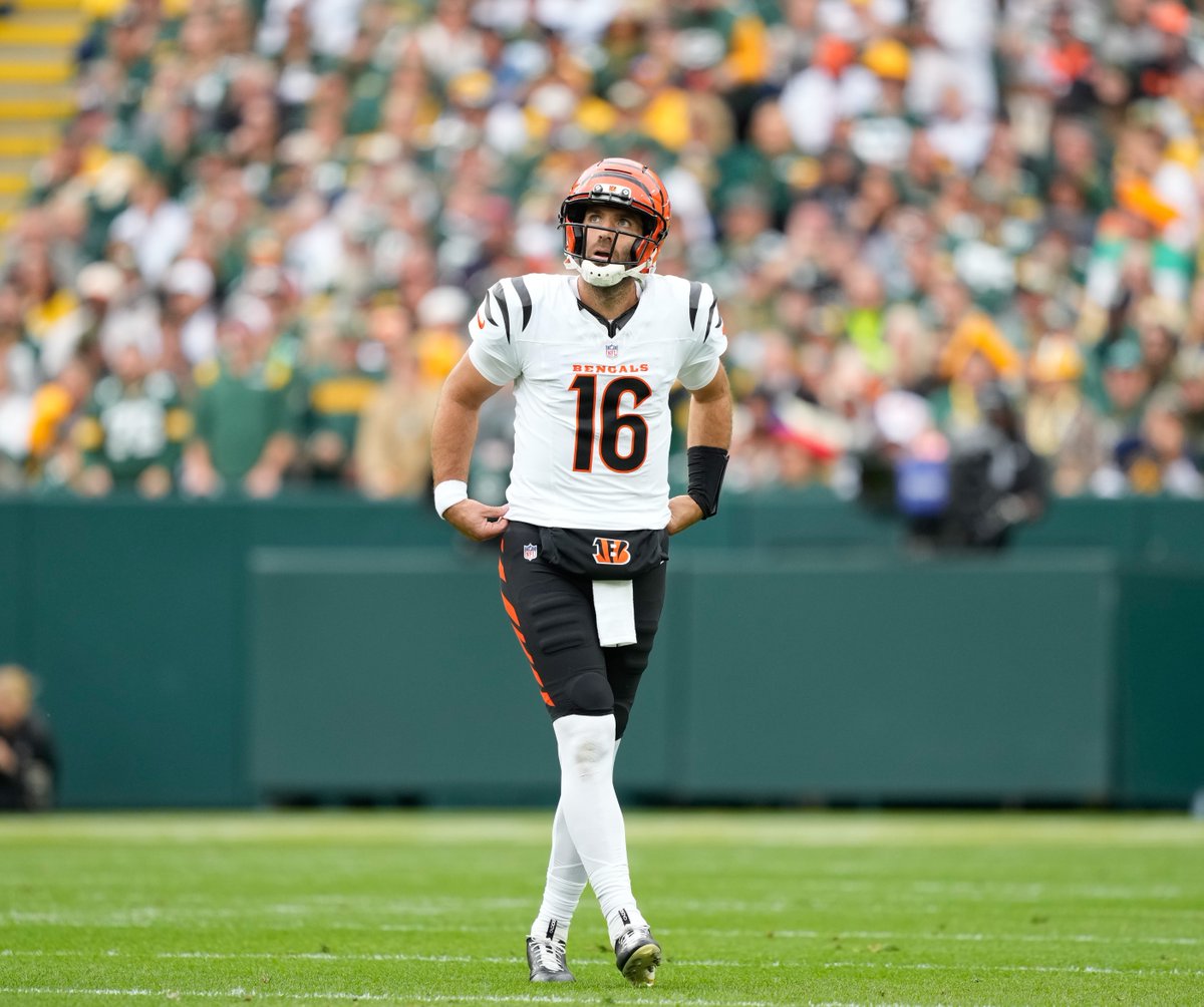 UnderdogNFL's tweet image. Bengals' first 4 offensive drives with Joe Flacco at QB:
Punt
Punt
Punt
Punt
Flacco is currently averaging 1.4 per pass attempt.