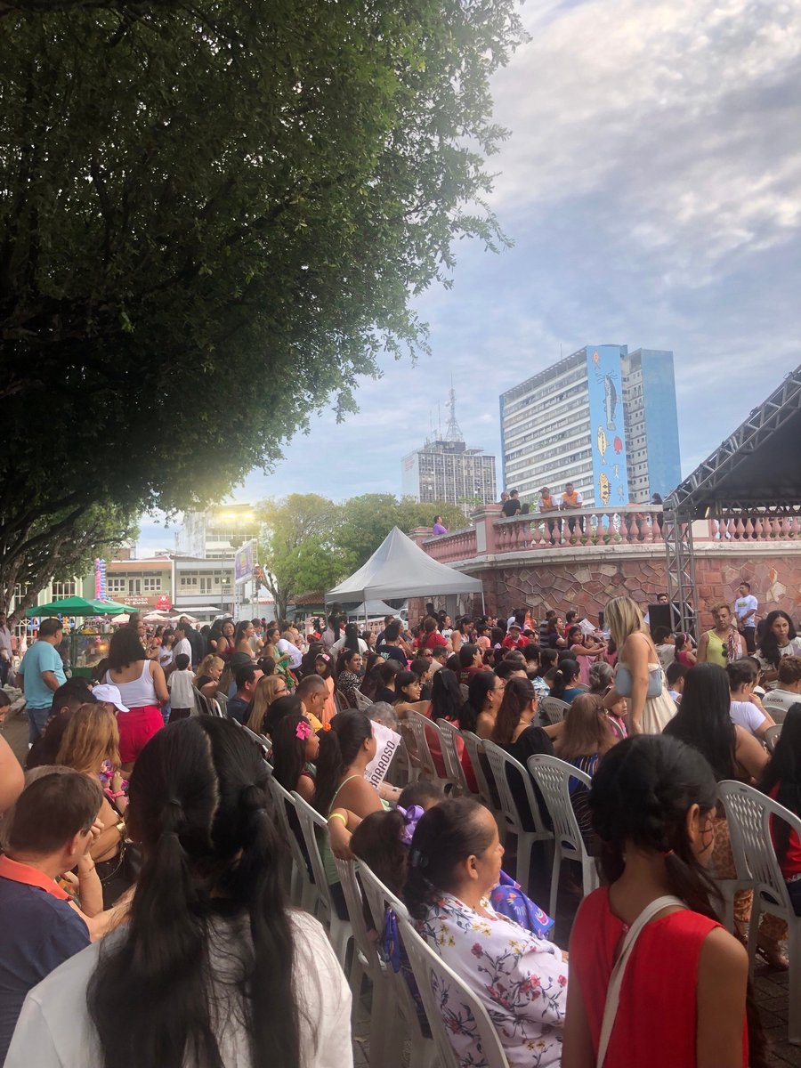 OAriielson's tweet image. Lotado pro lançamento da segunda edição do livro As aventuras da Cunhã...não tem jeito, ela tem demanda.