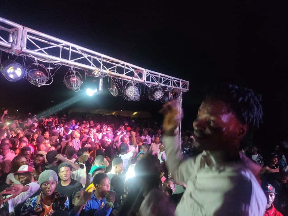 studentsunionui's tweet photo. One thing about the students of the first and best, they partyyyyyyy 🥳🙂‍↕️
Quote this post with your beautiful pictures and videos from Coachella using the following hashtags: 🤩
#AuspiciousTimes
#UIstudentUnionWeek
#IvoryFest
#Coachella https://t.co/QhVjYmgpat