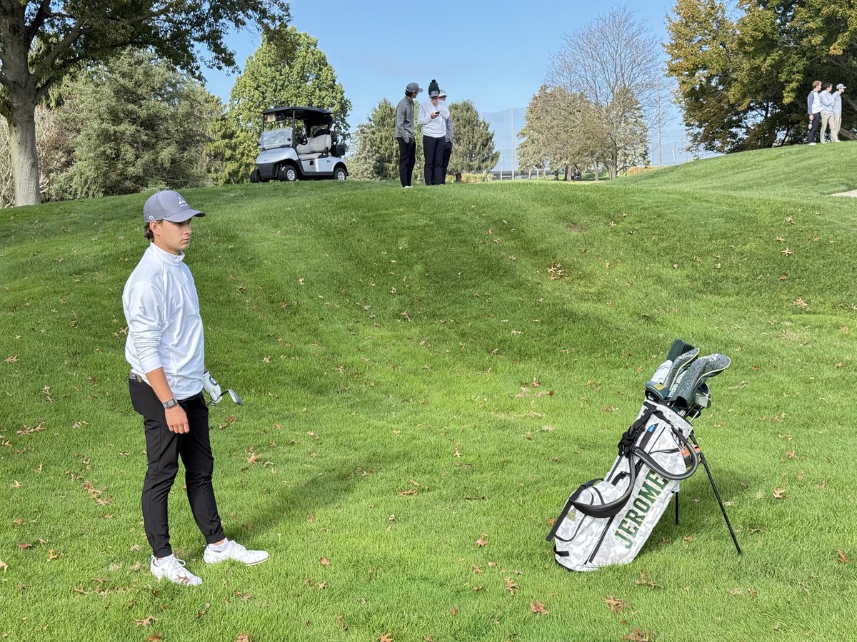 DJHSGolf's tweet image. Celts shoot 290 and lead by 5 shots after Day 1 of the State Championship! We got off to a great start on the front nine, but need to be better making the turn. Brady Barnum tied for the individual lead with a 69 (-3) #GoCelts!!