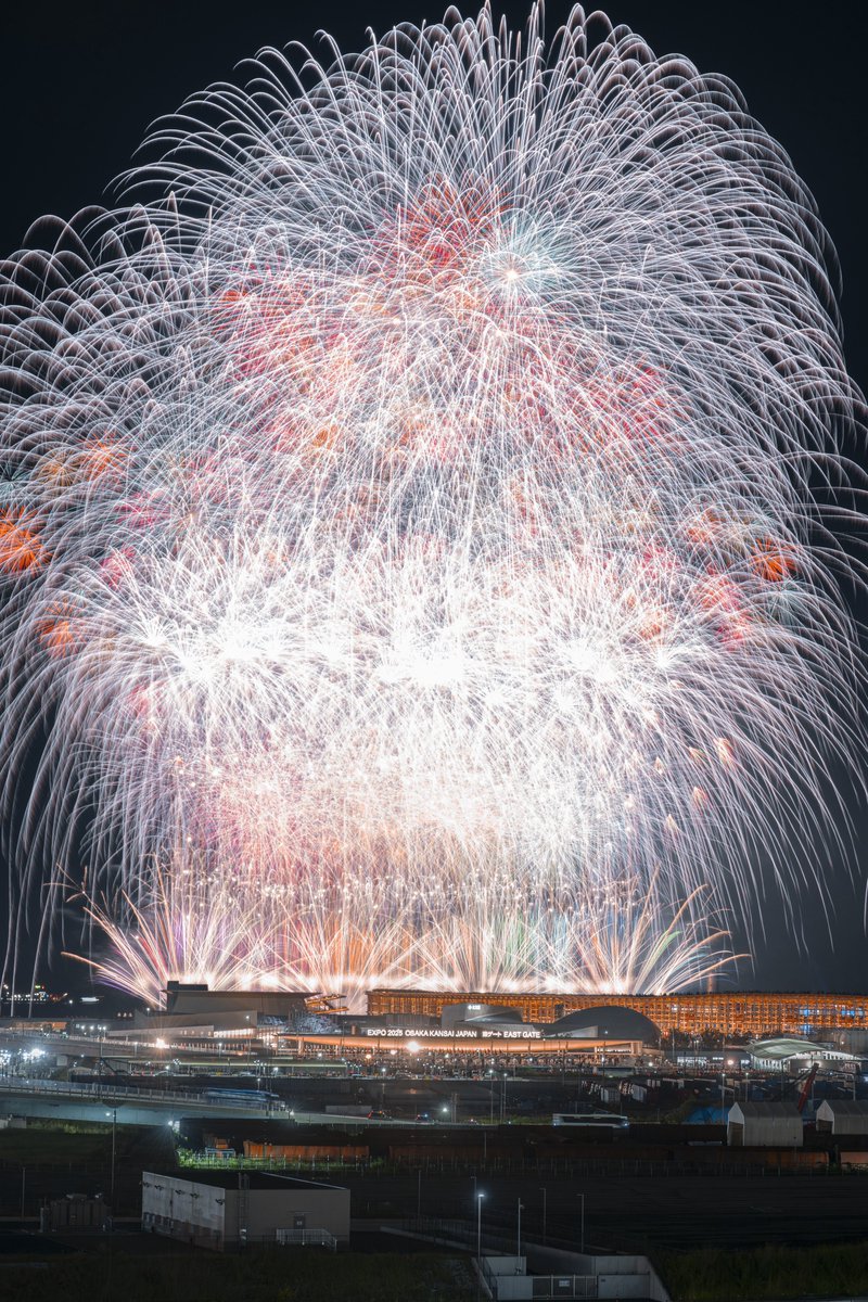 大阪万博の花火、火力レベチすぎて盛大にぶっ飛ばした