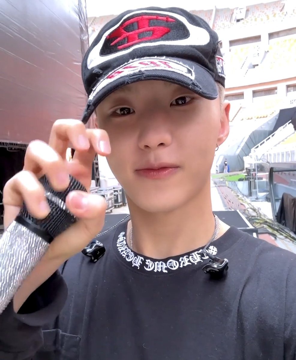 owenicios's tweet photo. HOSHI TAMTAM 3
#νΈμ #SEVENTEEN #HOSHI #SOONYOUNG https://t.co/pD7M6Cvwq0
