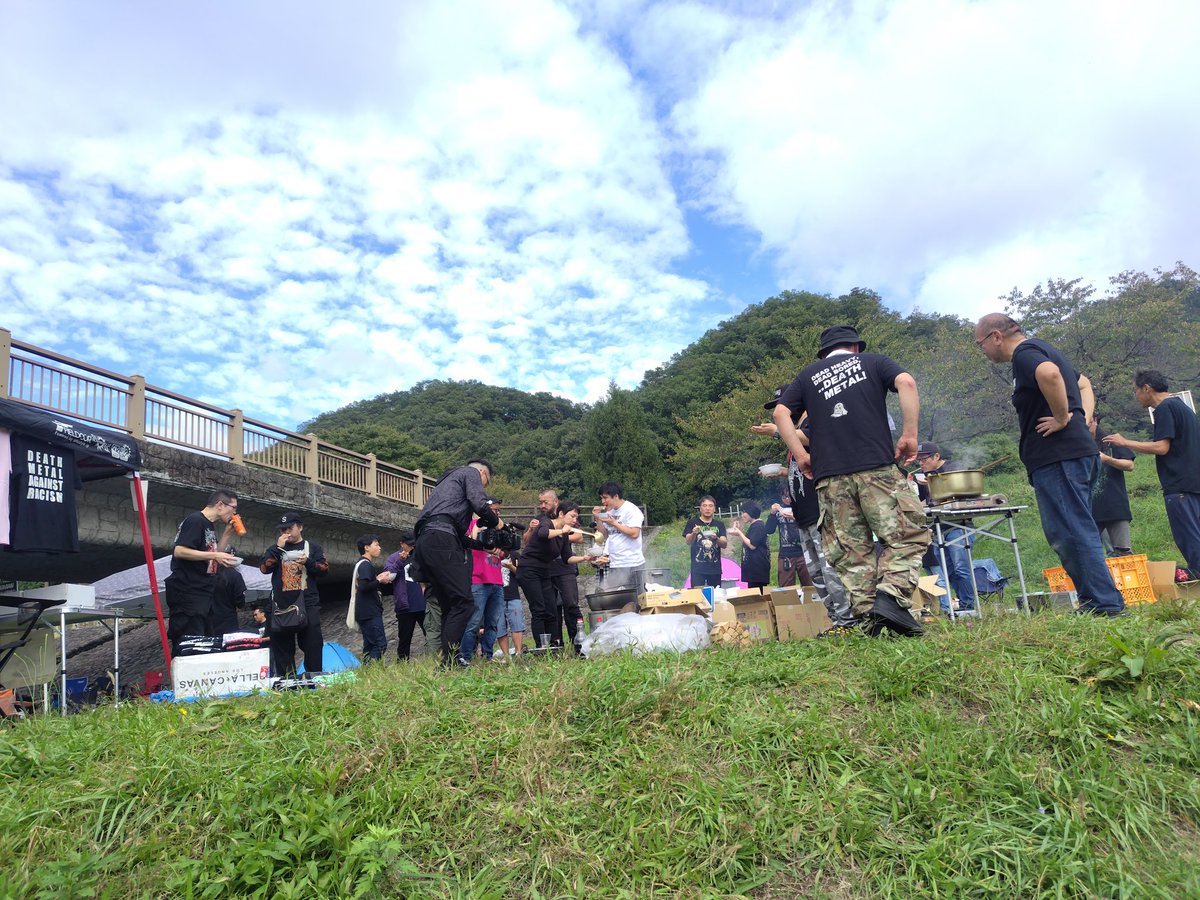 DEATHFOODS's tweet photo. 山形芋煮会デスメタルはるまげ堂
美味し楽し！#はるまげ堂
#芋煮会 #山形芋煮会 #死食屋 #sawadabrothers https://t.co/ZA8ZvTC4Uh